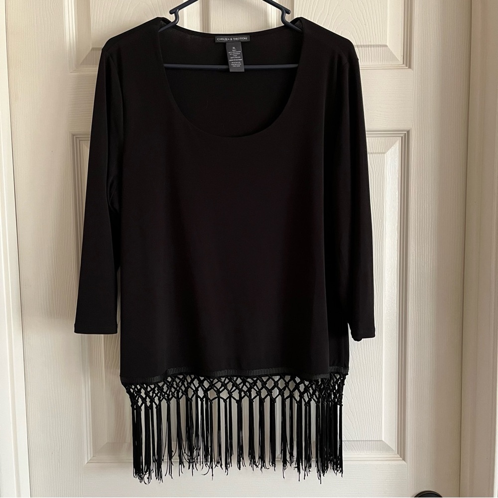 Black fringe top Chelsea and Theodore
